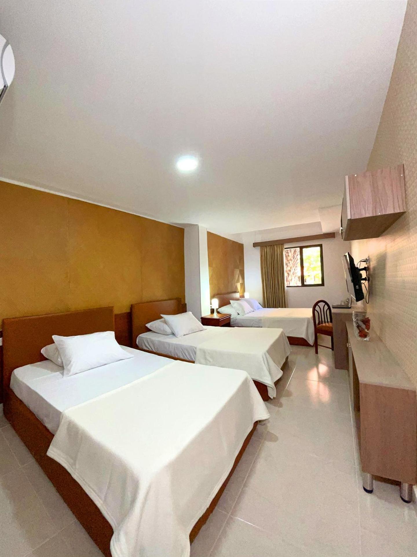 Hotel Prado 72 Inn Баранкила Екстериор снимка
