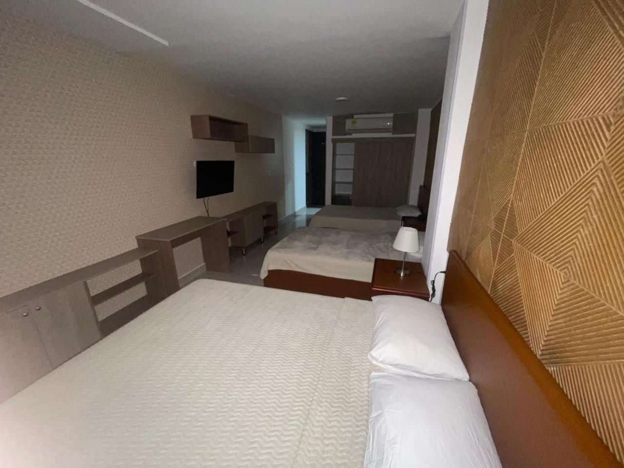 Hotel Prado 72 Inn Баранкила Екстериор снимка